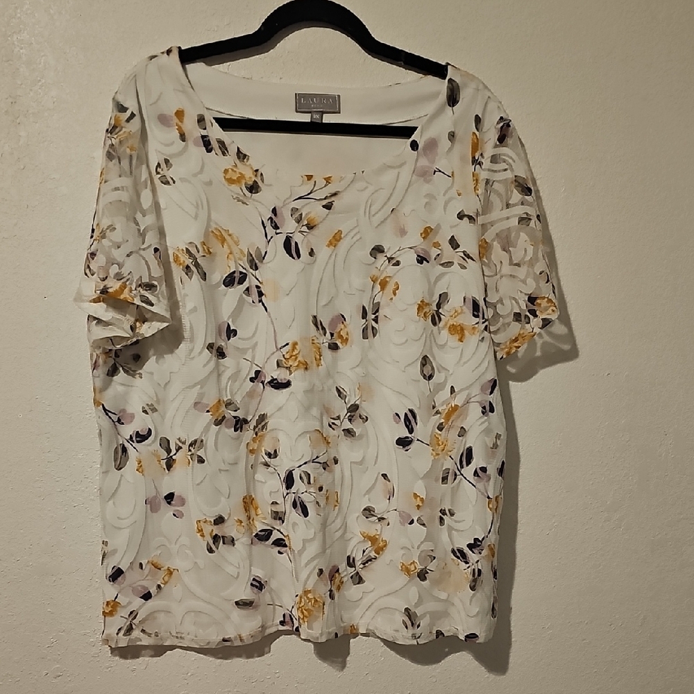 Floral Sheer Lace Lined Short-Sleeve Top Size 2X